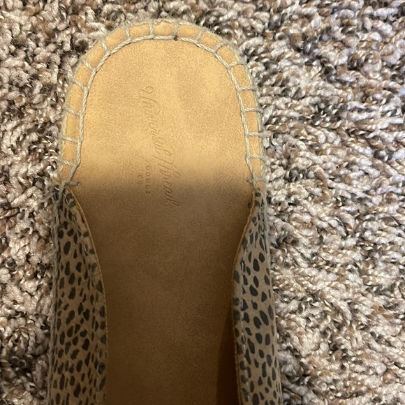 Universal Thread Slides - Picture 2 of 2